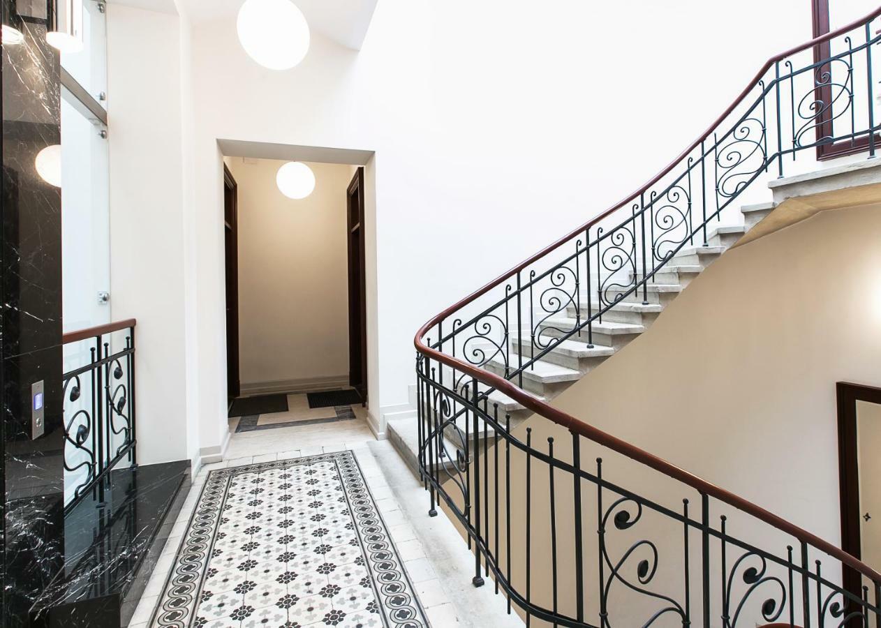 Old Town Brigue Apartment By Otium Krakow Bagian luar foto